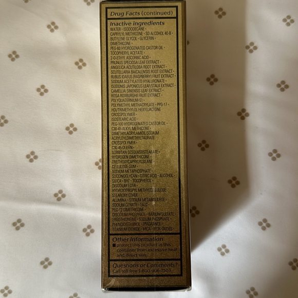 COPY - New in Box Shiseido Future Solution LX Universal Defense 50ml SPF 50+ - Picture 3 of 7